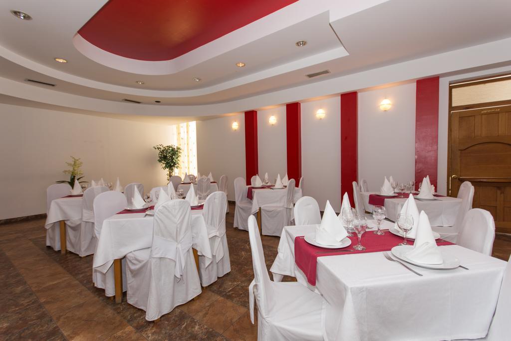 Guest House Mamut Каштела Экстерьер фото