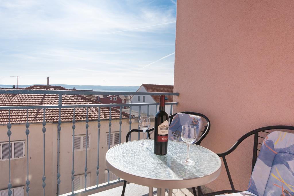 Guest House Mamut Каштела Экстерьер фото