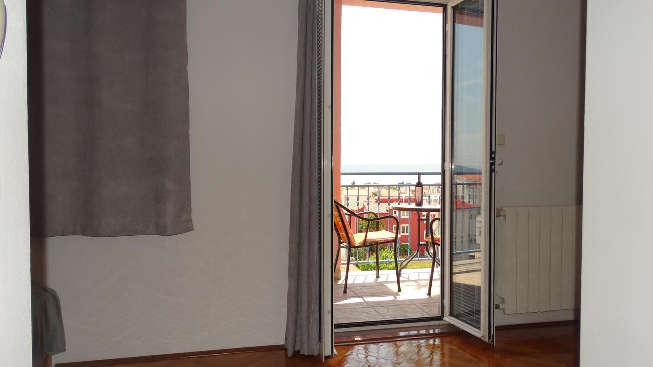 Guest House Mamut Каштела Экстерьер фото